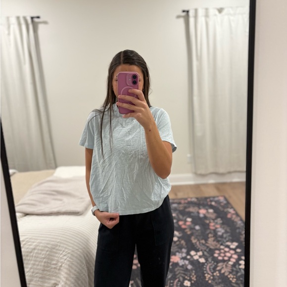 Faherty Tops - Faherty Sky Blue Short Sleeve Tee 100% Cotton Size Small